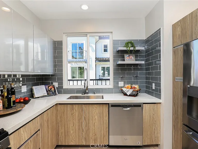 15 Turnberry Ln — Photo 38