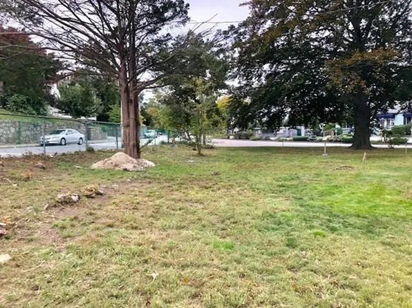 2 Ararat St, Worcester, MA 01606