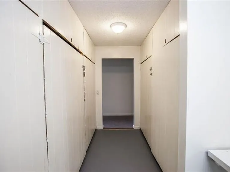 701 Dondee Dr #10 — Photo 11