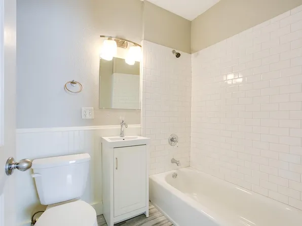 1719 Adams St NE, Minneapolis, MN 55413