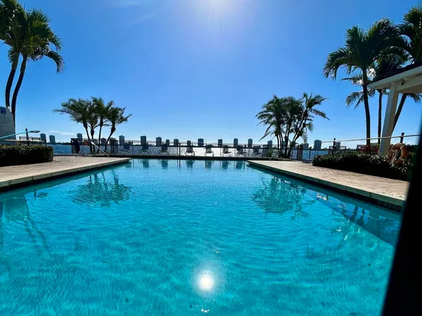 1105 Lake Shore Drive #104, Lake Park, FL 33403
