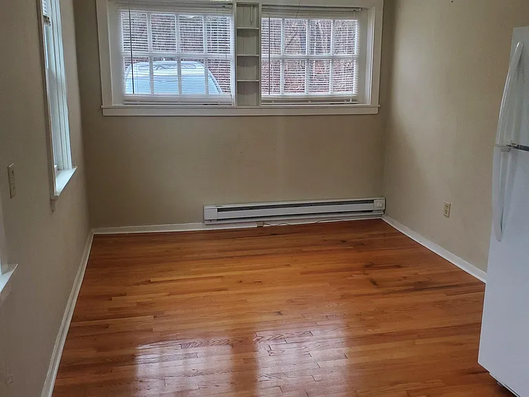 922 Tourtellot Hill Rd — Photo 5