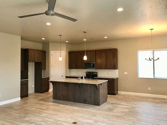 2nd image of 2261 S Tonaquint Dr Unit 10