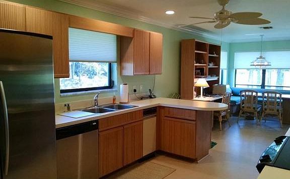 3rd image of 2105 NW Greenbriar Ln