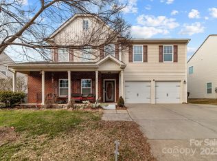 2415 Impatien Dr, Charlotte, NC 28215