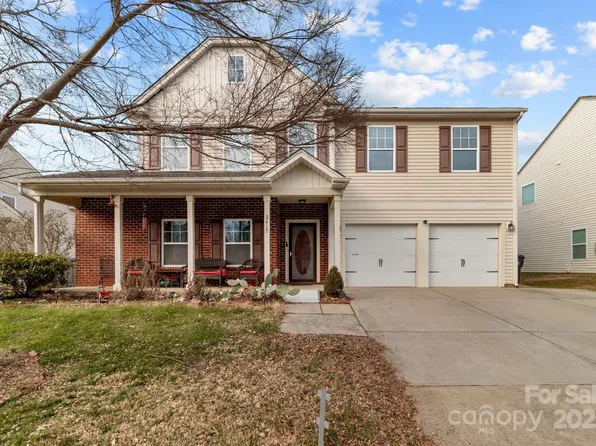 2415 Impatien Dr, Charlotte, NC 28215