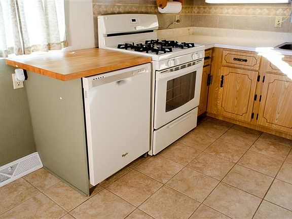 4th image of 2722 Kettering Dr