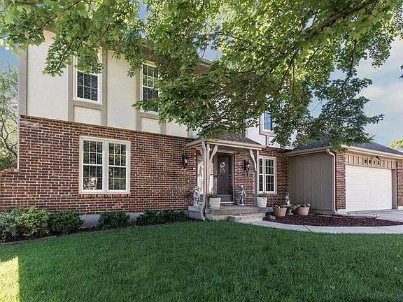 2nd image of 9013 Arlington Ct