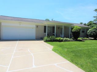 47195 W 11 Mile Rd, Novi, MI 48374