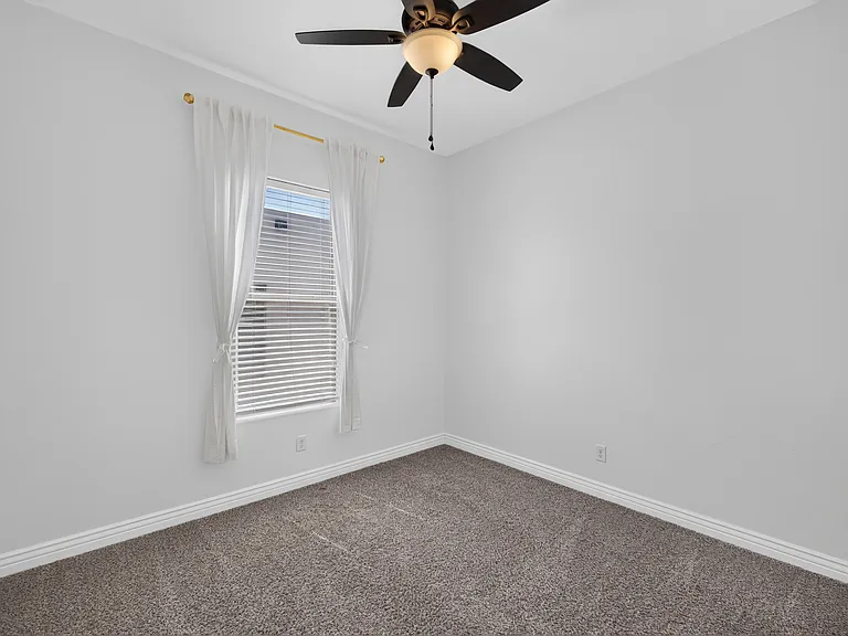 13445 Emerald Crystal Dr — Photo 28