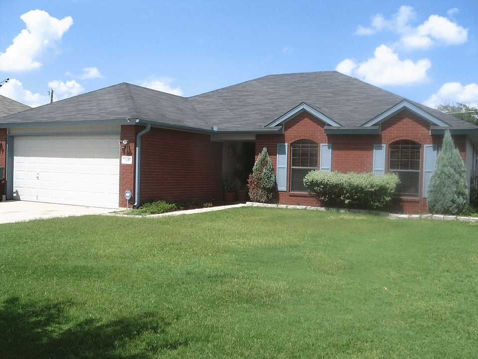 1st image of 1407 Waterford Dr
