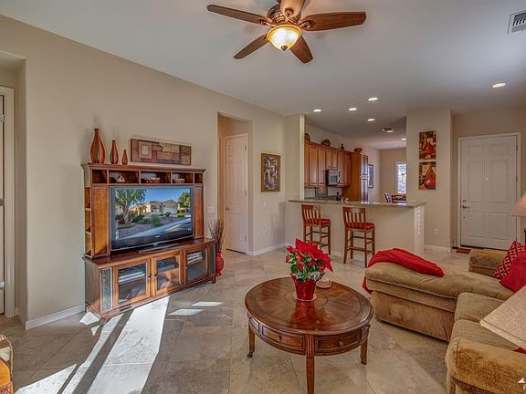 3rd image of 40717 Calle Los Osos