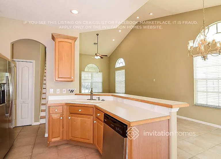 1843 Briland St — Photo 7