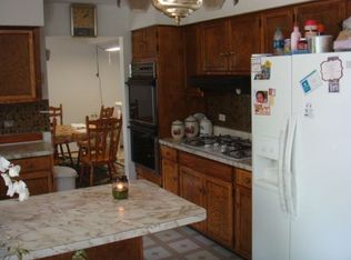 1615 W White Oak St, Arlington Heights, IL 60005