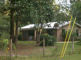 433 Piney Point Rd, Freeport, FL 32439
