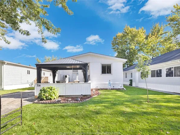 214 Dana Dr, Essex, ON N8M 2B1