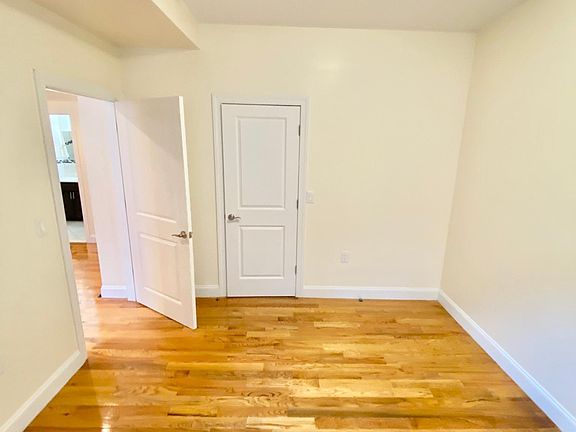5th image of 93 N Walnut St #303