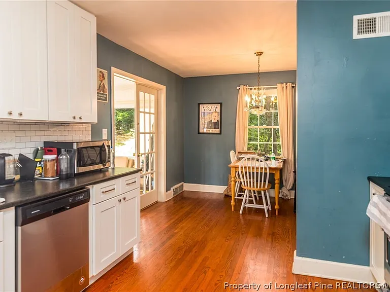 2718 Morganton Rd — Photo 5