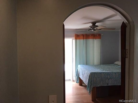 2nd image of 68099 Au St #5