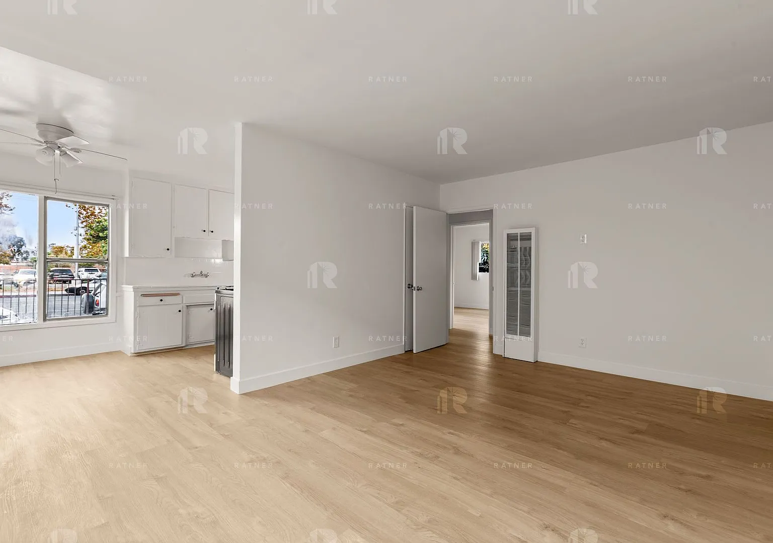 (An/Ji/Yo:C) 7111 Whitsett Avenue — Photo 1
