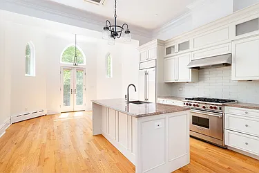 Rented by Engel and Völkers Brownstone Brooklyn