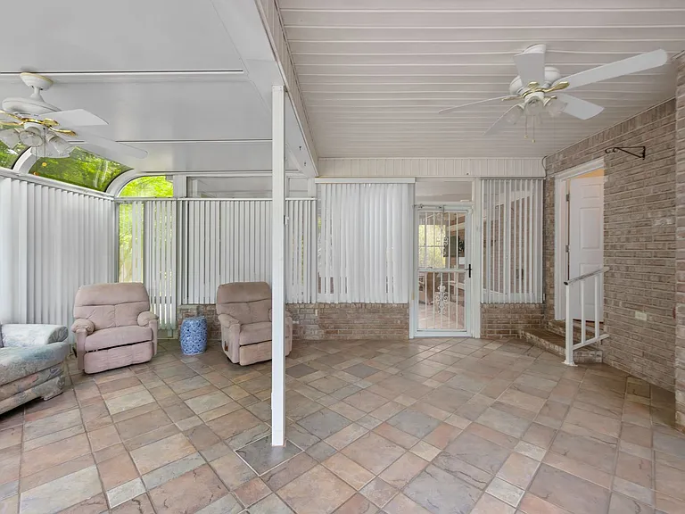 6740 Scotts Pl — Photo 31