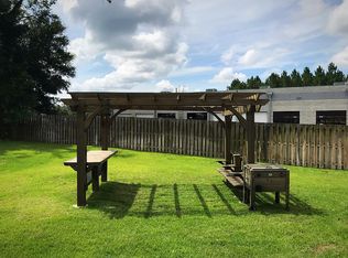 861 NW 254th Dr, Newberry, FL 32669