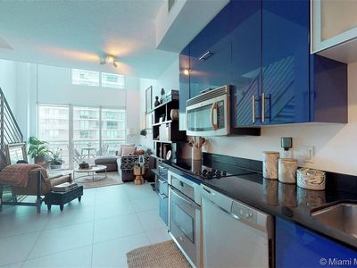 60 SW 13th St APT 2222, Miami, FL, 33130