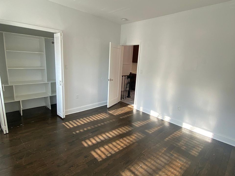 2nd image of 4378 De Reimer Ave #2A