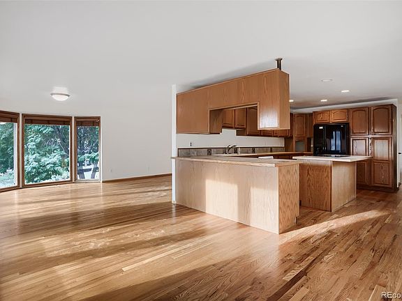 5th image of 8221 W 70th Avenue
