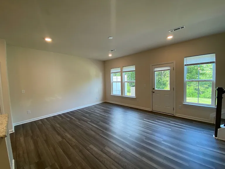 4028 Beckton Trl — Photo 5