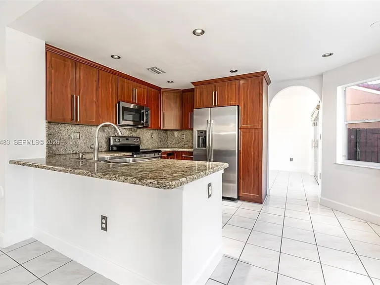 4671 SW 154th Pl — Photo 10
