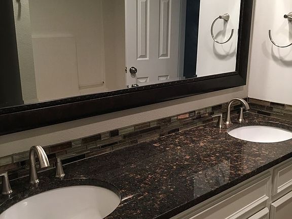 5th image of 414 Prentiss Ave