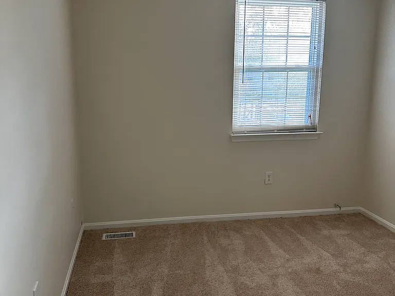 4453 Eagle Ct — Photo 5