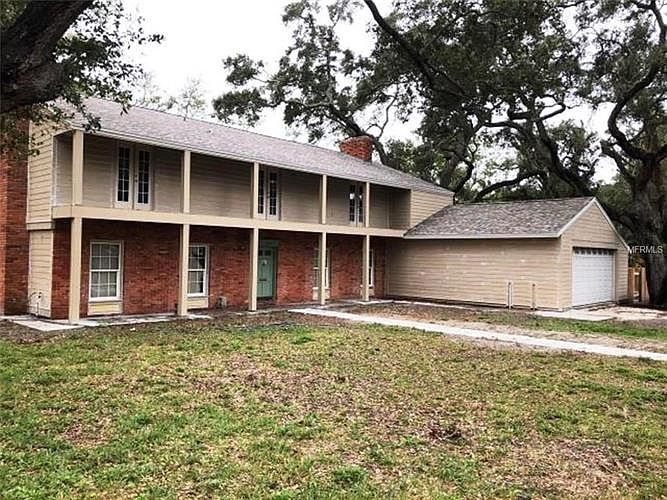 2nd image of 1800 Karleton Pl S