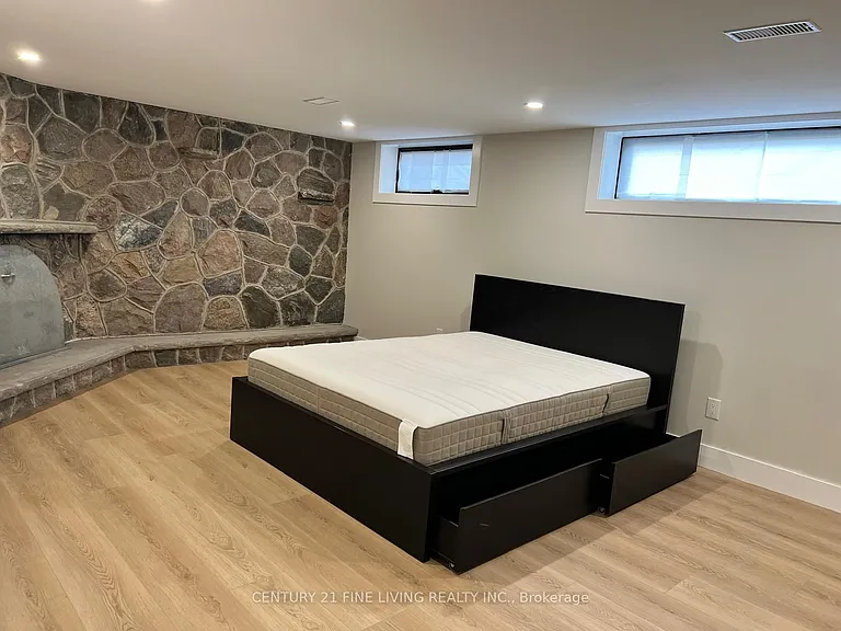 26 Jardine Pl — Photo 5
