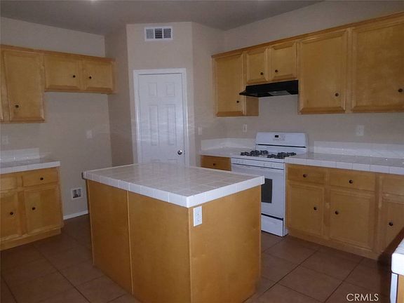 5th image of 8906 Gentian Ave