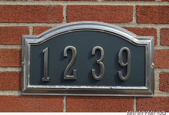 3rd image of 1239 Greenview Dr