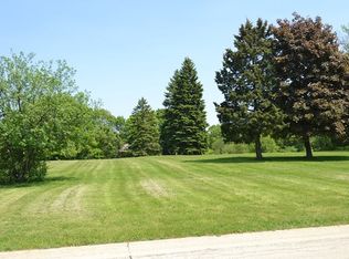 7917 Buck Trl, Burr Ridge, IL 60527