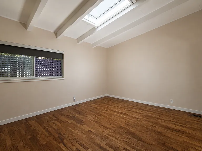 1145 Harrison St — Photo 25