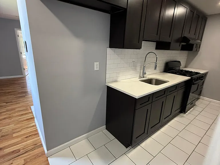 311 Clinton Ave #301 — Photo 2