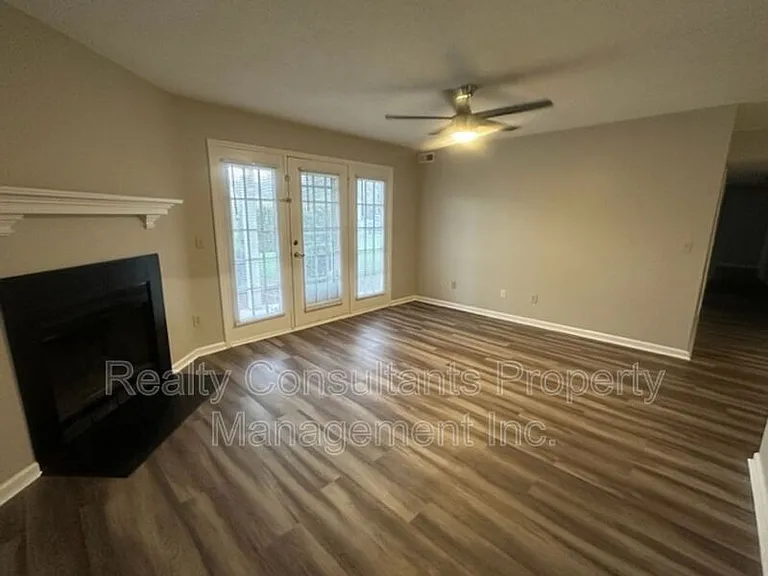 800C Folly Ct — Photo 14