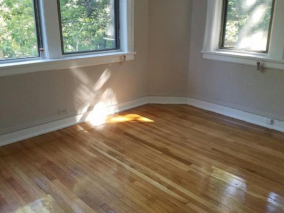 2nd image of 1361 W Estes Ave #2L