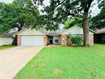1101 Hardwood Ln, College Station, TX, 77840