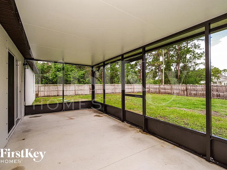 280 Edgevale Rd SE — Photo 9