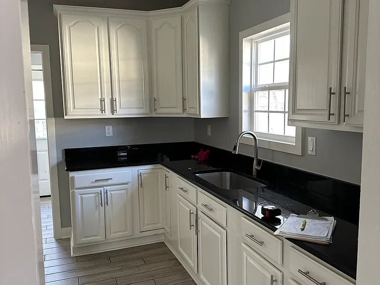 1119 Biltmore St — Photo 18