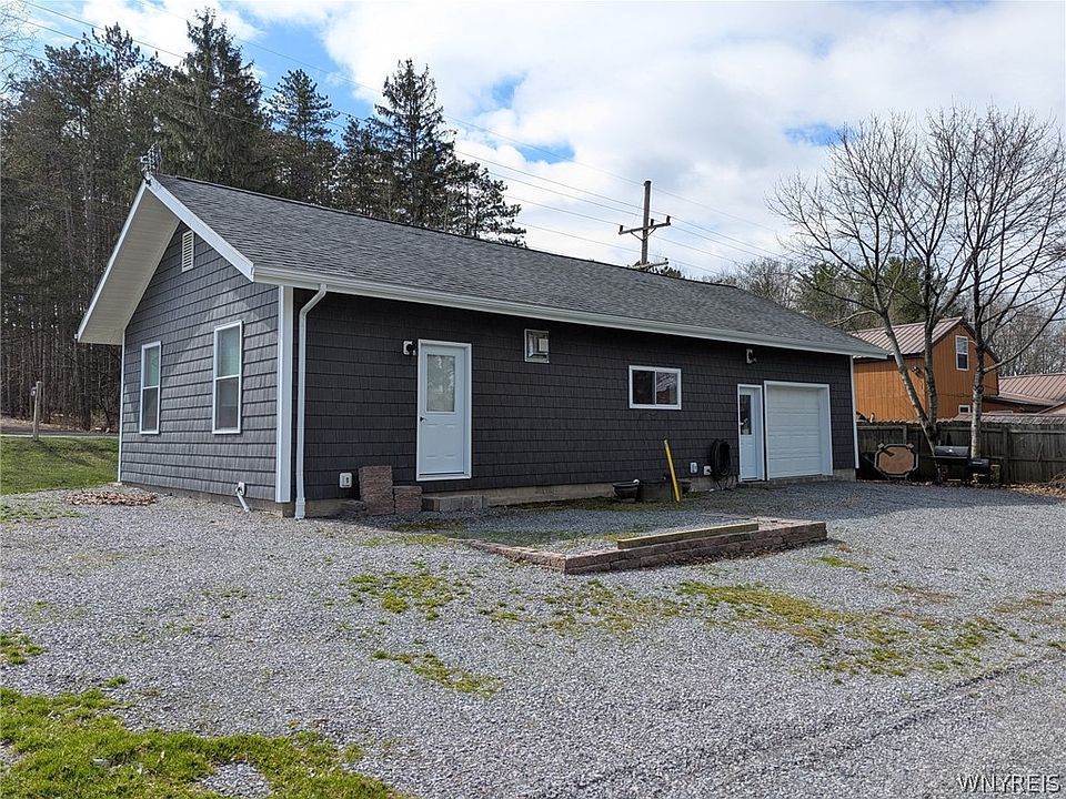 1st image of 6707 E Lake Rd