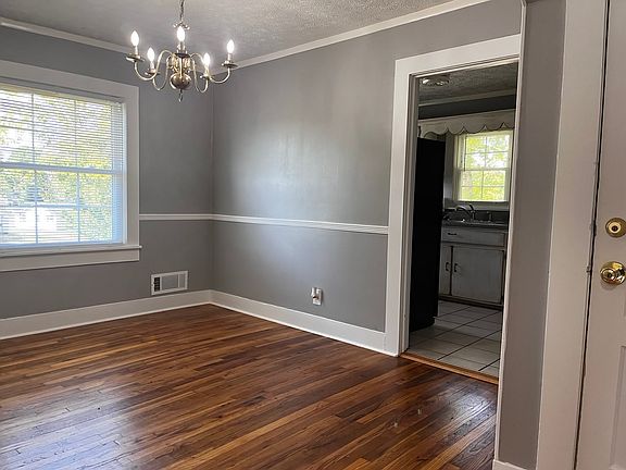 5th image of 815 N Race St APT A