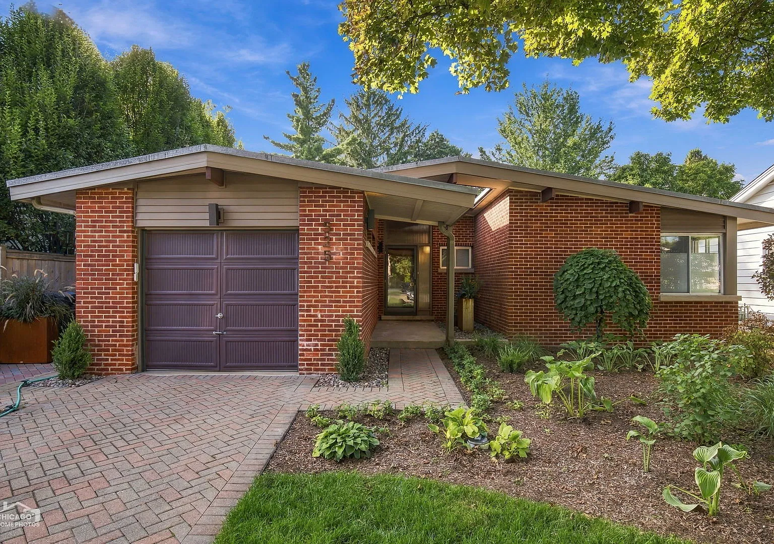 3 bed, 2.5 bath, $5,500 — Photo 1