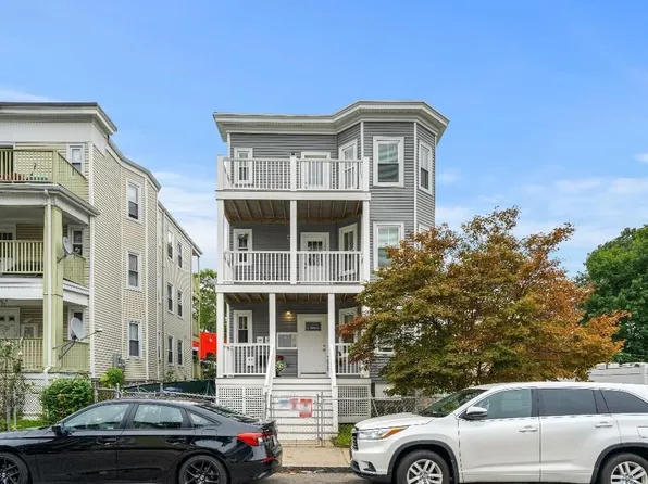 24 Vassar St, Dorchester, MA 02121